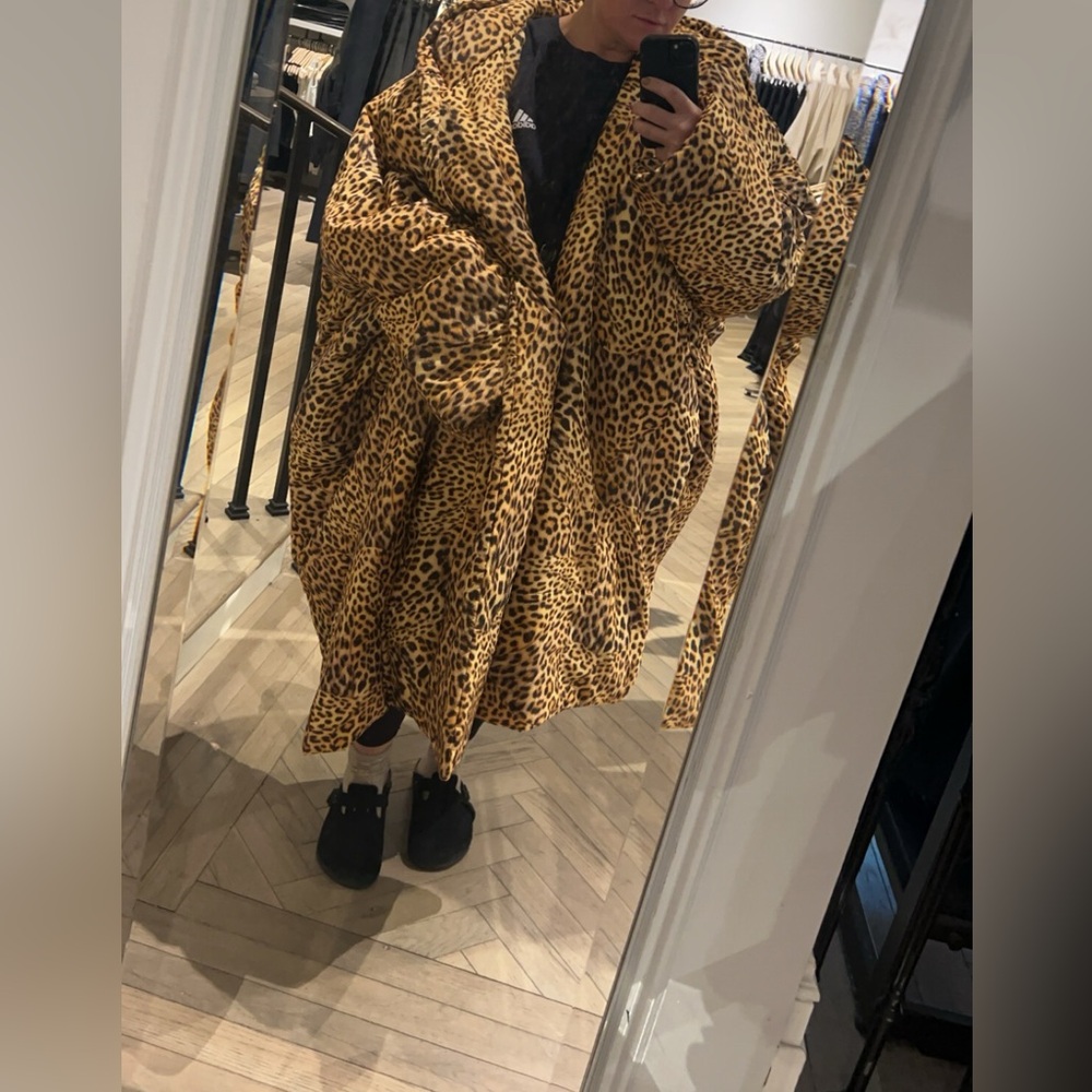 Norma Kamali Leopard Sleeping Bag Coat - Picture 3 of 6